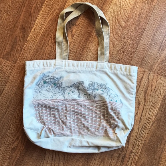 Woodchips Deaigners Handbags - ⭐️ 5/$25 --  Tote Cats in a Basket